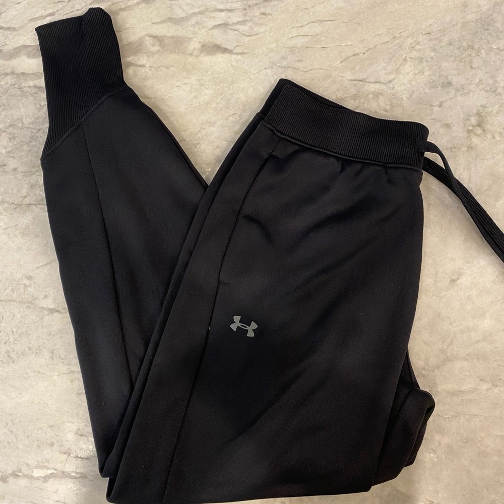 UnderArmour XS Cold Gear Loose Fit Sweatpants!